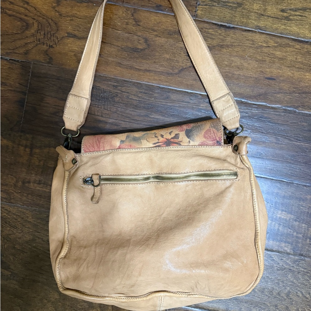 Sundance Floral Tan Leather Shoulder Bag - Picture 3 of 6